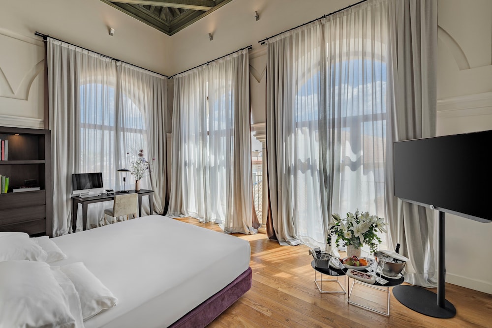 CoolRooms Palacio Villapanés 5 GL — Hotel rooms in Seville, Andalusia
