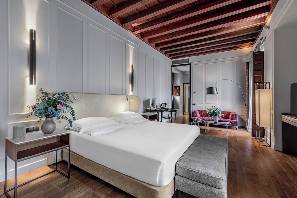 CoolRooms Palacio Villapanés 5 GL — Hotel rooms in Seville, Andalusia
