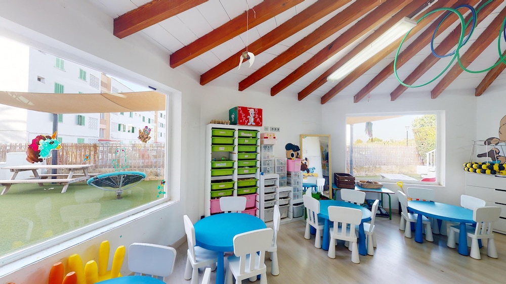 Aparthotel Alcudia Garden — Attractions for children in Alcudia, Balearic Islands