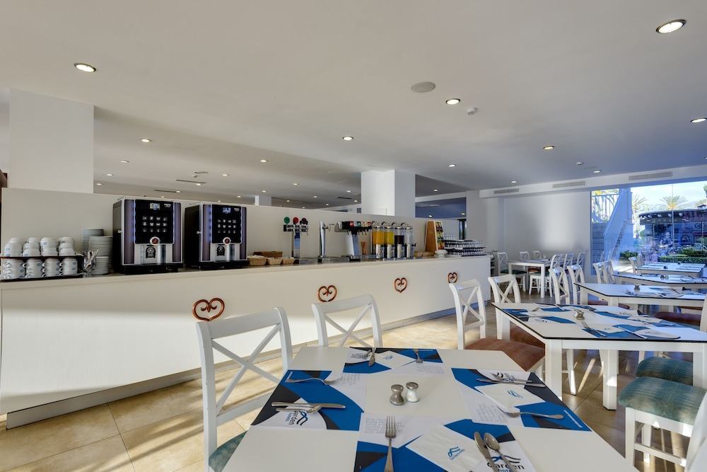 Aparthotel Alcudia Garden — Restaurant & bars in Alcudia, Balearic Islands