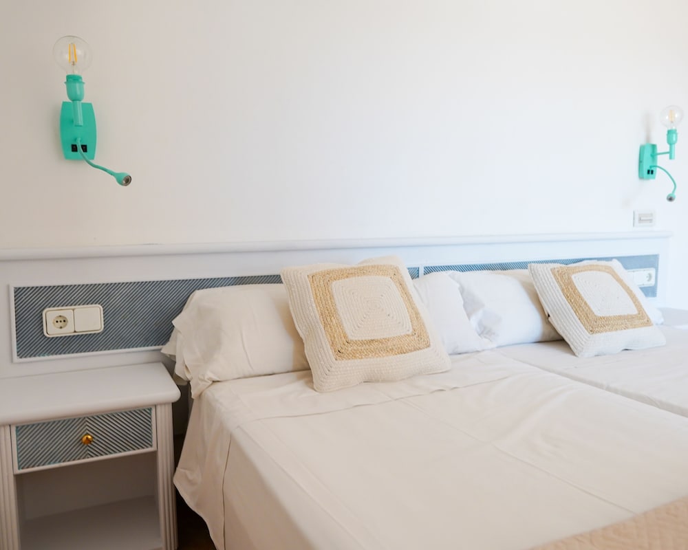 Rosamar Ibiza Hotel — Hotel rooms in San Antonio, Balearic Islands