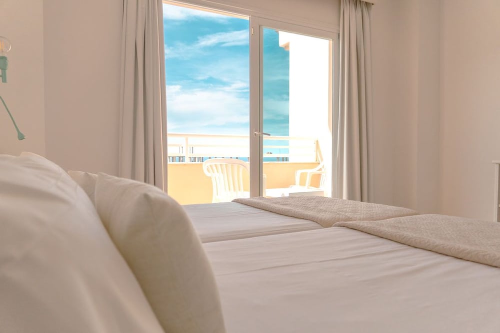 Rosamar Ibiza Hotel — Hotel rooms in San Antonio, Balearic Islands