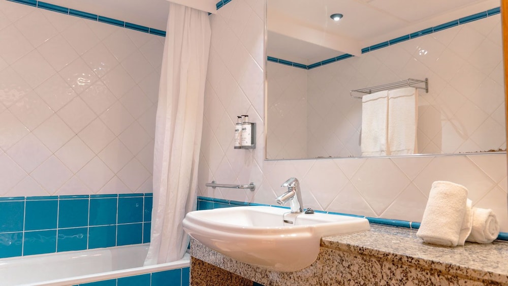 Rosamar Ibiza Hotel — Hotel rooms in San Antonio, Balearic Islands