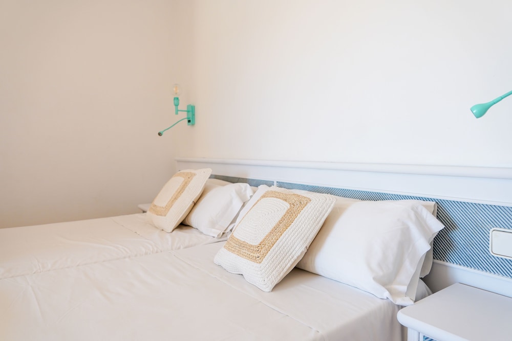 Rosamar Ibiza Hotel — Hotel rooms in San Antonio, Balearic Islands