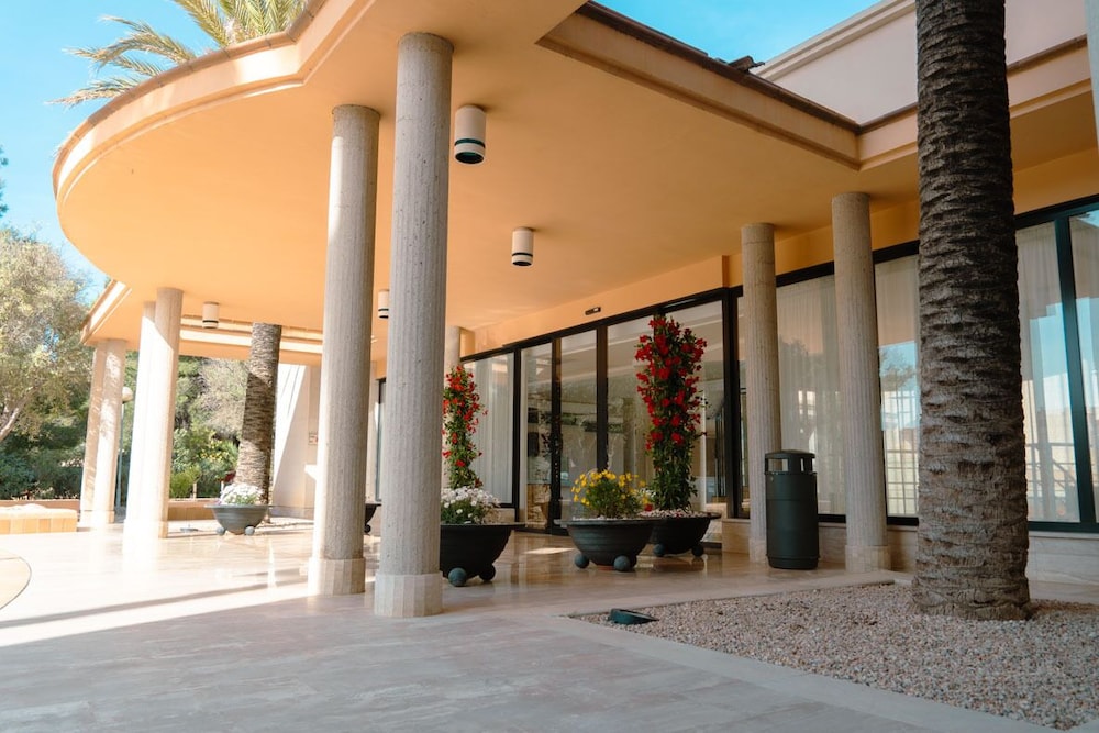 Rosamar Ibiza Hotel — Hotel building in San Antonio, Balearic Islands