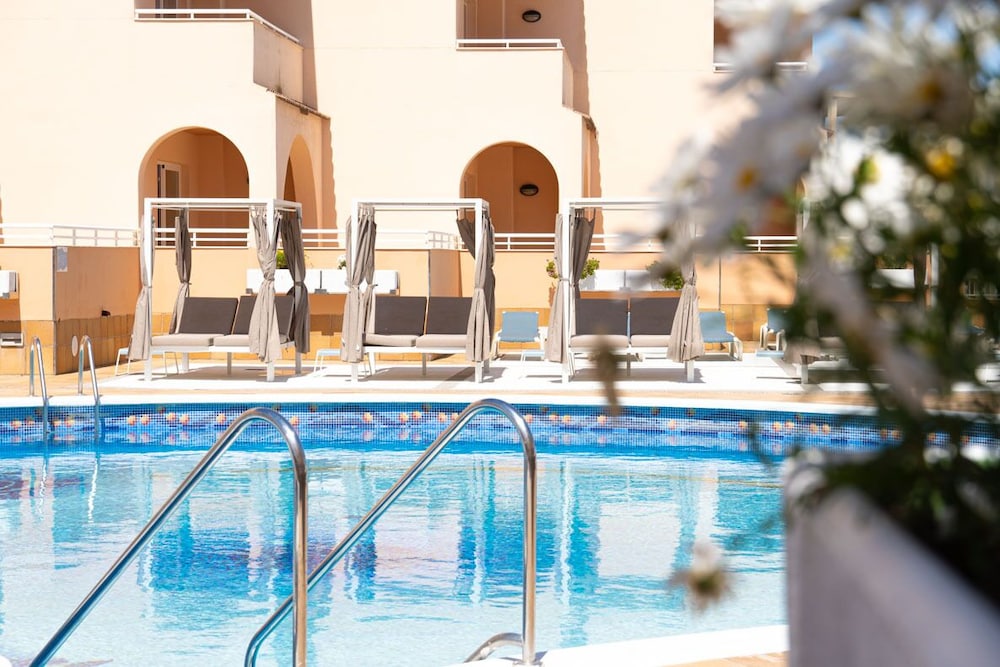 Rosamar Ibiza Hotel — Swimming pool in San Antonio, Balearic Islands