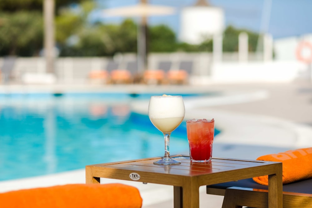 Hotel THB Ocean Beach - Adults Only — Swimming pool in San Antonio, Balearic Islands