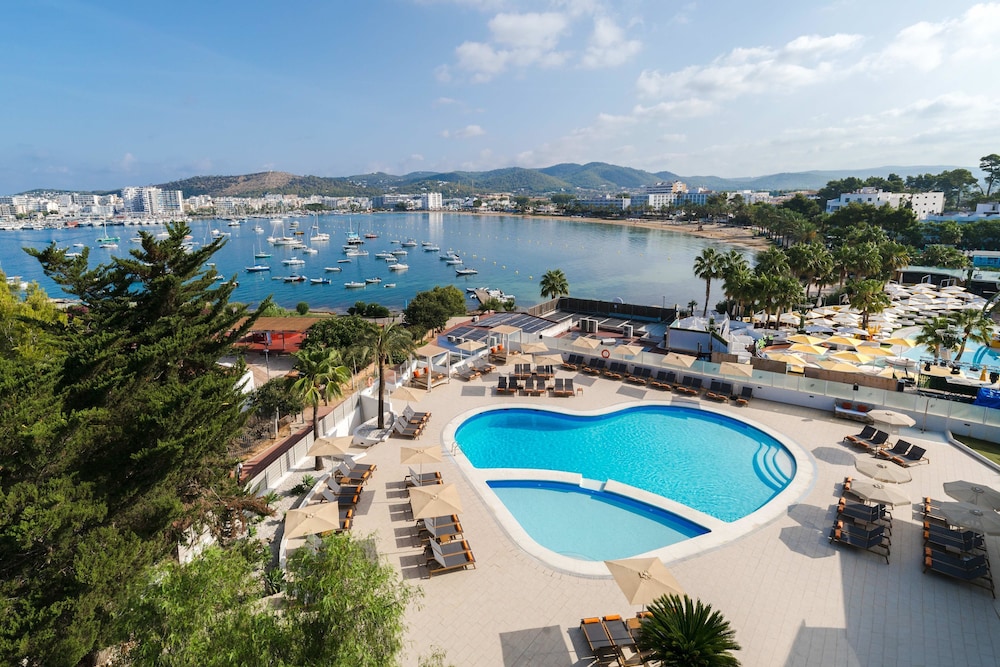 Hotel THB Ocean Beach - Adults Only — Swimming pool in San Antonio, Balearic Islands
