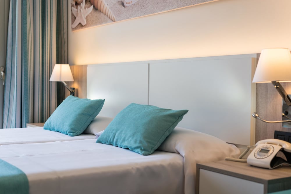 Aparthotel THB Guya Playa — Hotel rooms in Cala Ratjada, Balearic Islands