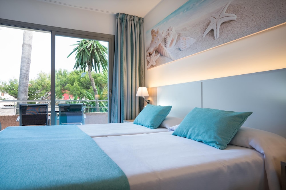 Aparthotel THB Guya Playa — Hotel rooms in Cala Ratjada, Balearic Islands