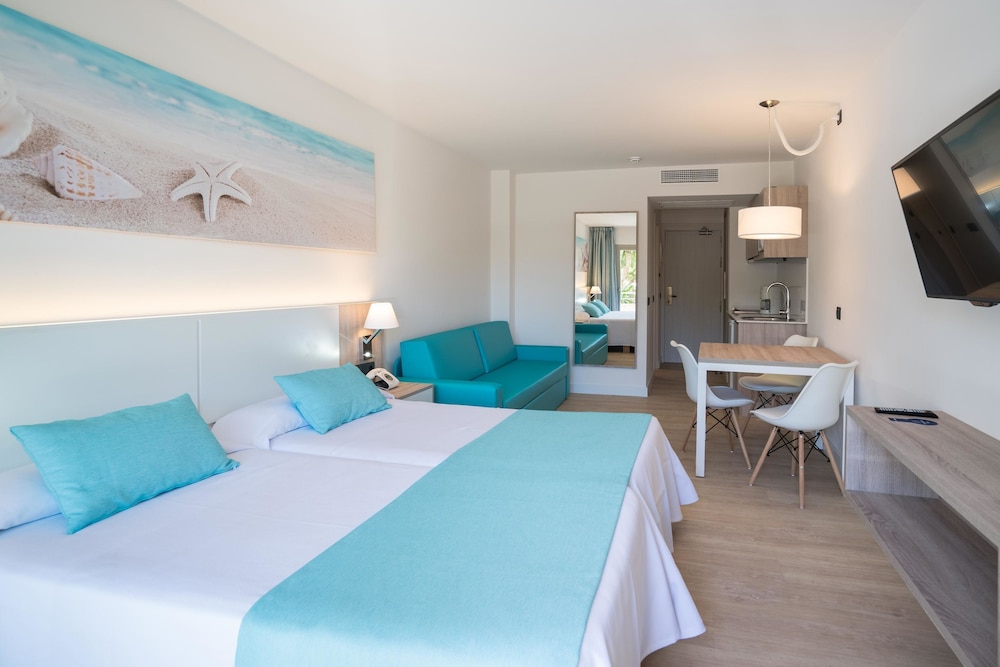 Aparthotel THB Guya Playa — Hotel rooms in Cala Ratjada, Balearic Islands