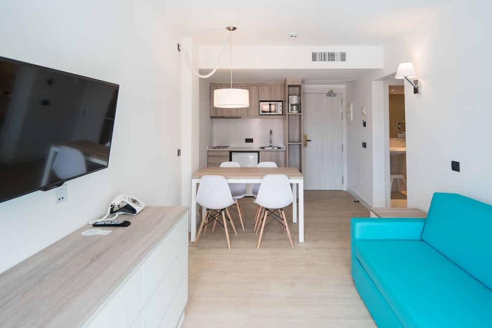 Aparthotel THB Guya Playa — Hotel rooms in Cala Ratjada, Balearic Islands