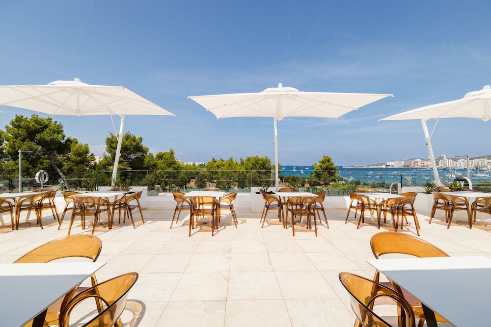 Hotel THB Naeco Ibiza - Adults Only — Restaurant & bars in San Antonio, Balearic Islands