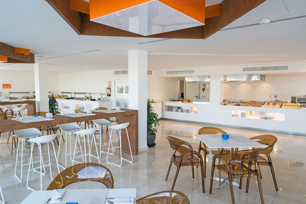 Hotel THB Naeco Ibiza - Adults Only — Restaurant & bars in San Antonio, Balearic Islands