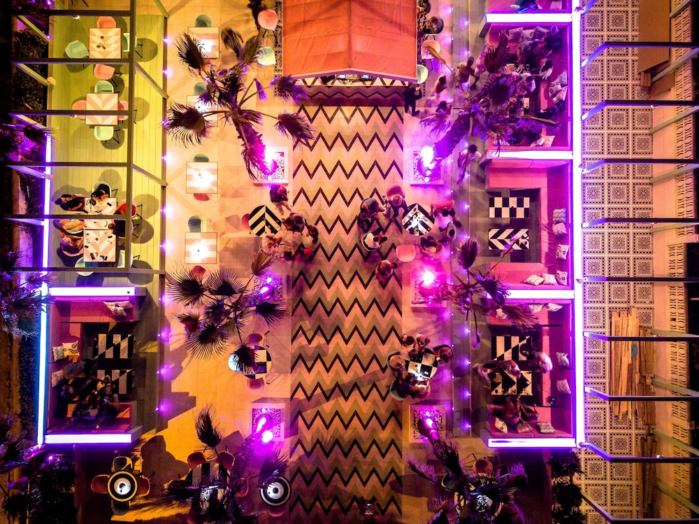 Wi-Ki-Woo Boutique Hotel — Restaurant & bars in San Antonio, Balearic Islands