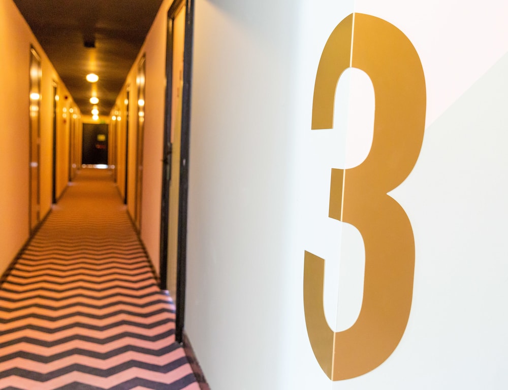 Wi-Ki-Woo Boutique Hotel — Hotel building in San Antonio, Balearic Islands