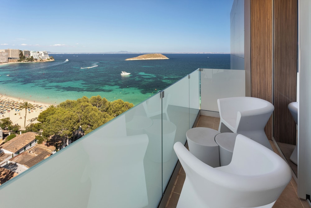Melia South Beach — Hotel rooms in Magaluf, Balearic Islands