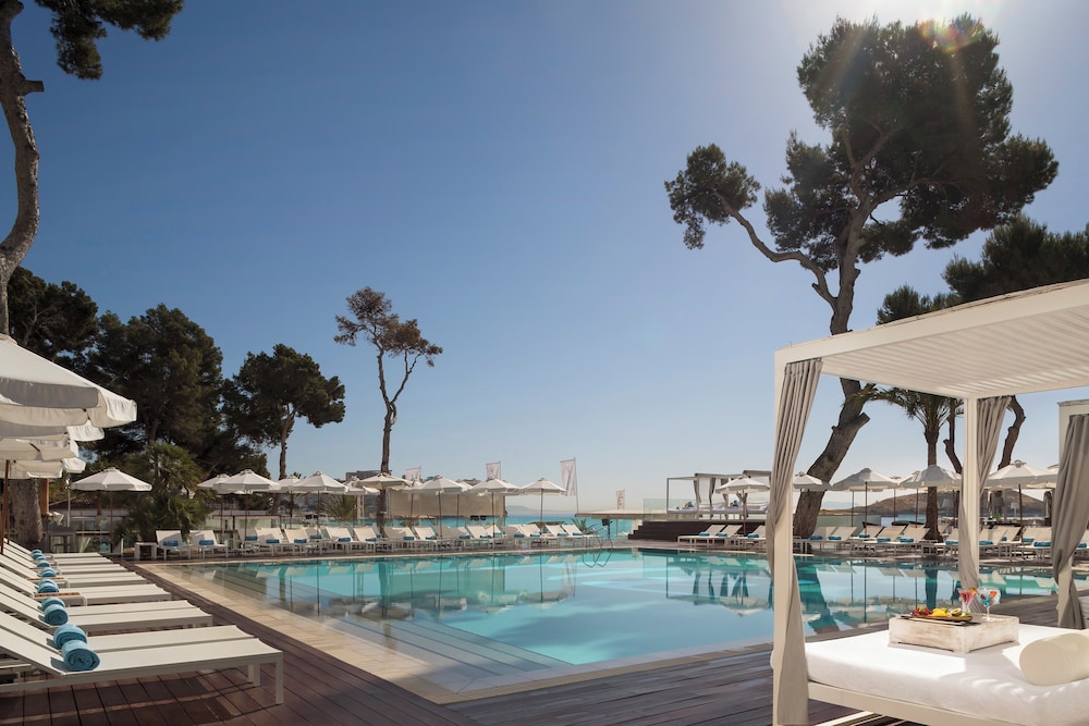 Melia South Beach — Swimming pool in Magaluf, Balearic Islands