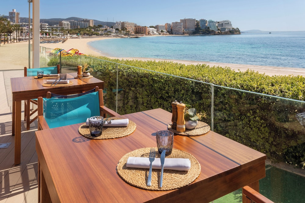 Melia South Beach — Restaurant & bars in Magaluf, Balearic Islands
