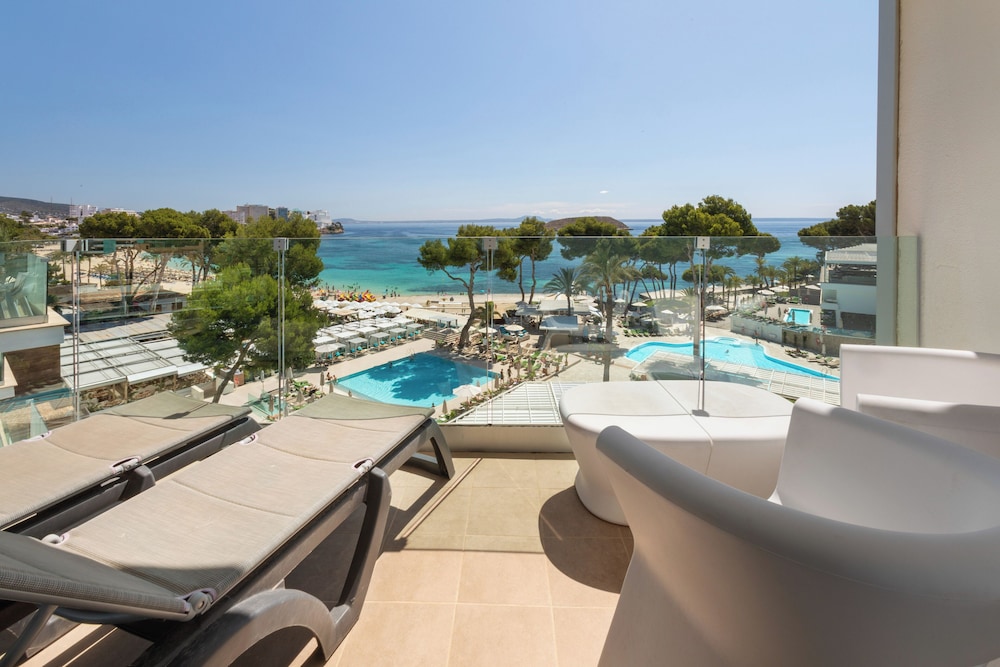 Melia South Beach — Swimming pool in Magaluf, Balearic Islands