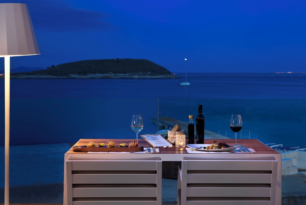 Melia South Beach — Restaurant & bars in Magaluf, Balearic Islands
