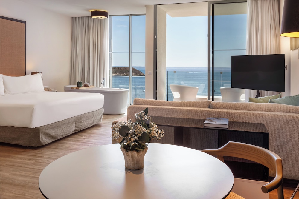 Melia South Beach — Hotel rooms in Magaluf, Balearic Islands
