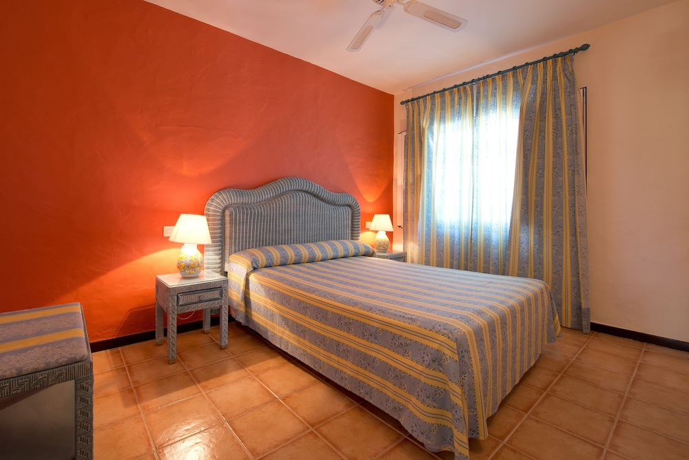 Hotel BlueBay Banús — Hotel rooms in Marbella, Andalusia