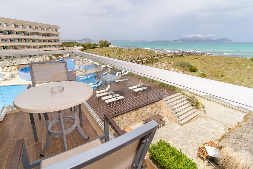 Eix Platja Daurada Hotel & Spa — Beach in Can Picafort, Balearic Islands