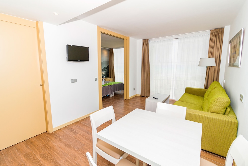 Eix Platja Daurada Hotel & Spa — Hotel rooms in Can Picafort, Balearic Islands
