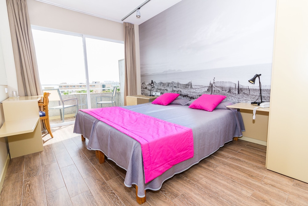 Eix Platja Daurada Hotel & Spa — Hotel rooms in Can Picafort, Balearic Islands