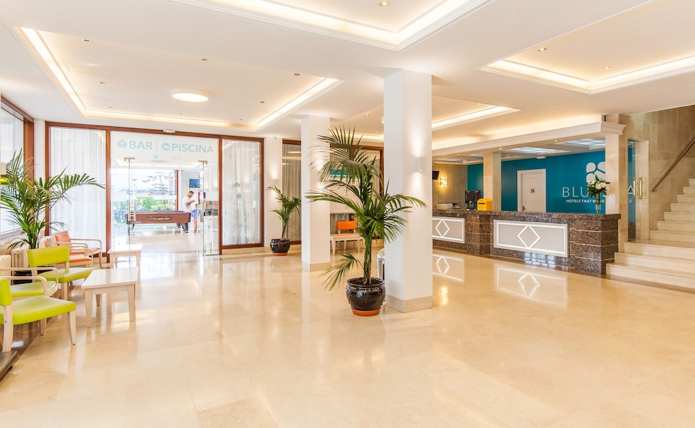 BLUESEA Montevista Hawai — Shared spaces in Lloret de Mar, Catalonia