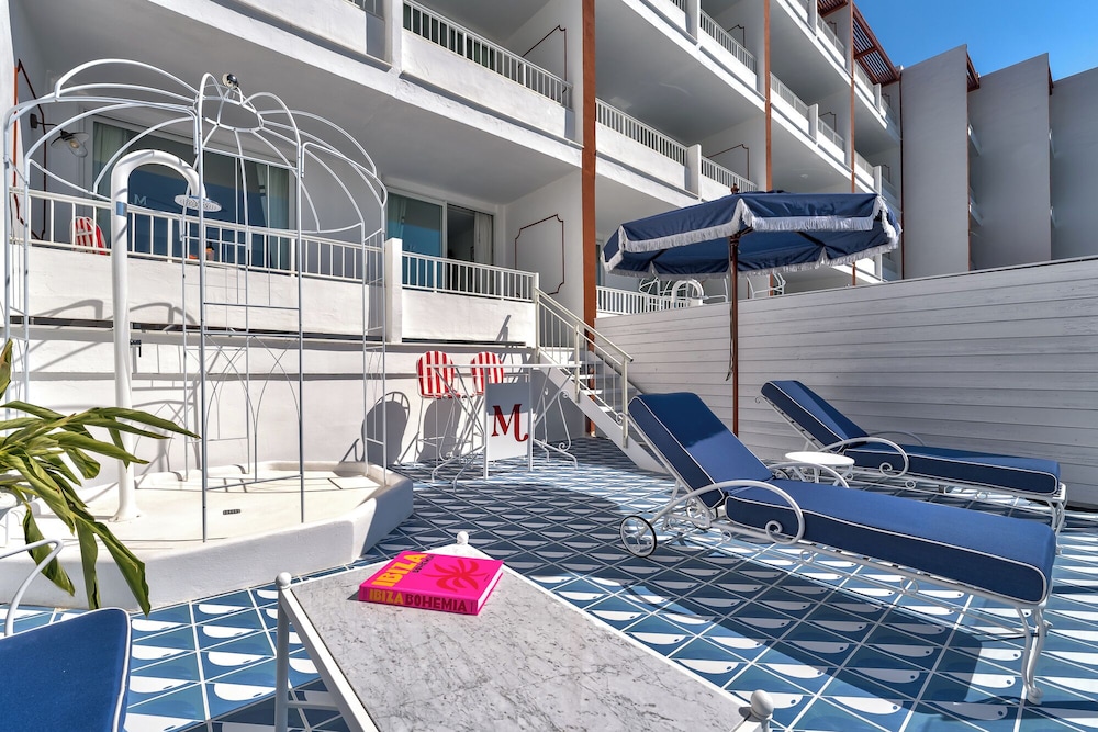 Hotel Mongibello Ibiza — Swimming pool in Santa Eulalia, Balearic Islands