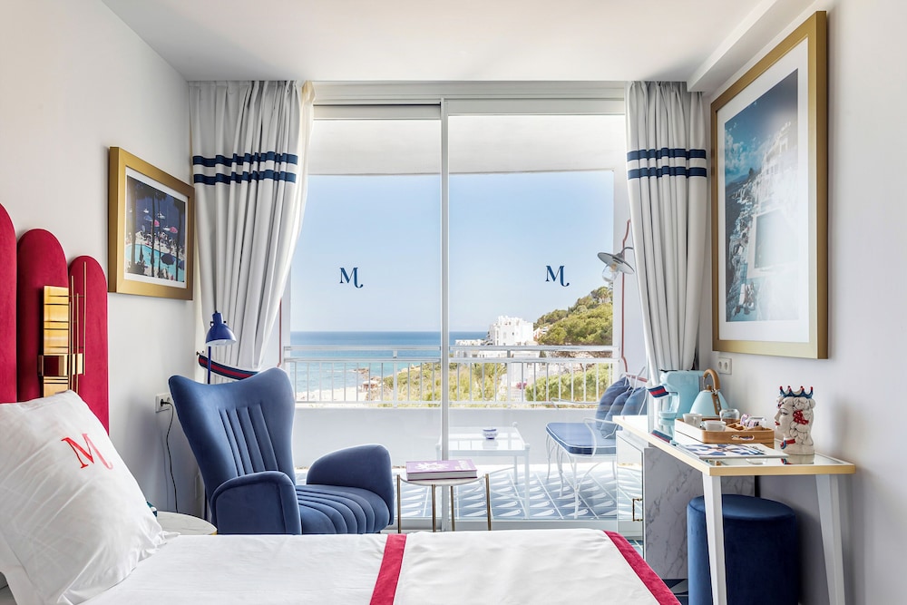 Hotel Mongibello Ibiza — Hotel rooms in Santa Eulalia, Balearic Islands