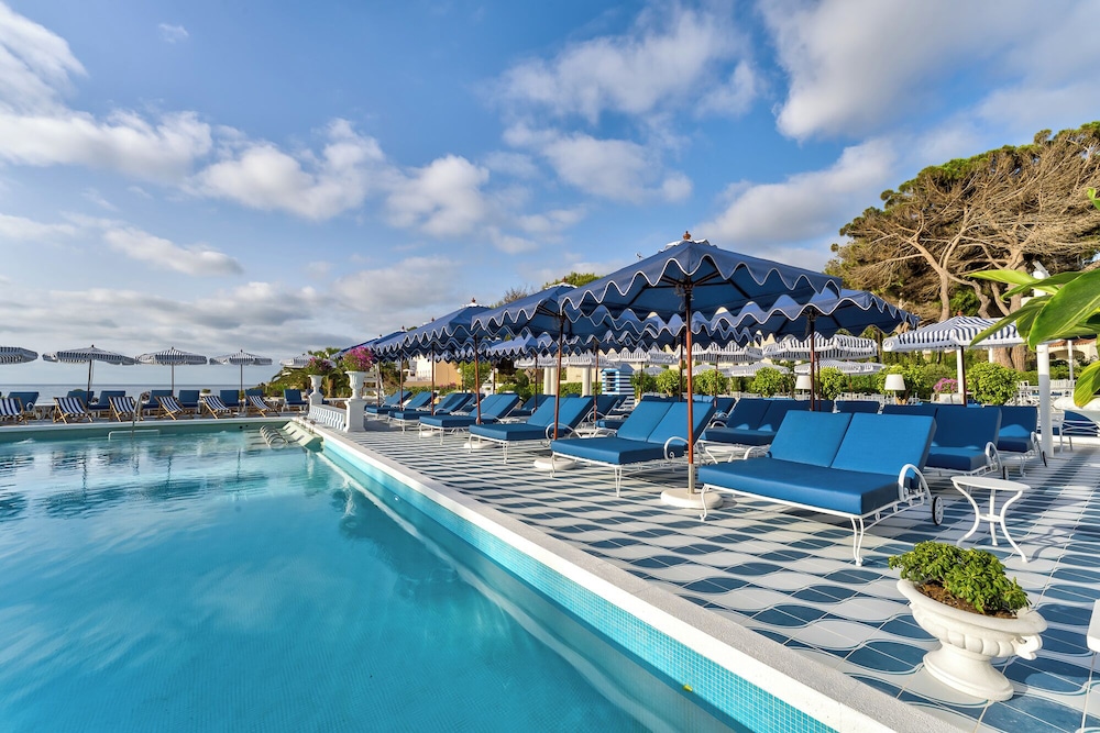 Hotel Mongibello Ibiza — Swimming pool in Santa Eulalia, Balearic Islands