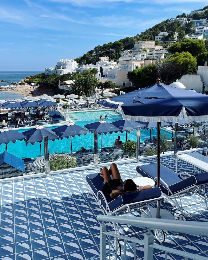 Hotel Mongibello Ibiza — Beach in Santa Eulalia, Balearic Islands