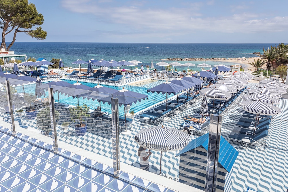 Hotel Mongibello Ibiza — Beach in Santa Eulalia, Balearic Islands