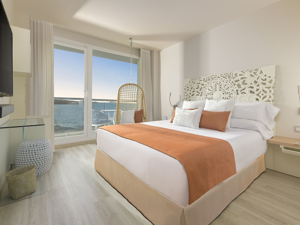 Amàre Beach Hotel Ibiza - Adults Recommended — Hotel rooms in San Antonio, Balearic Islands