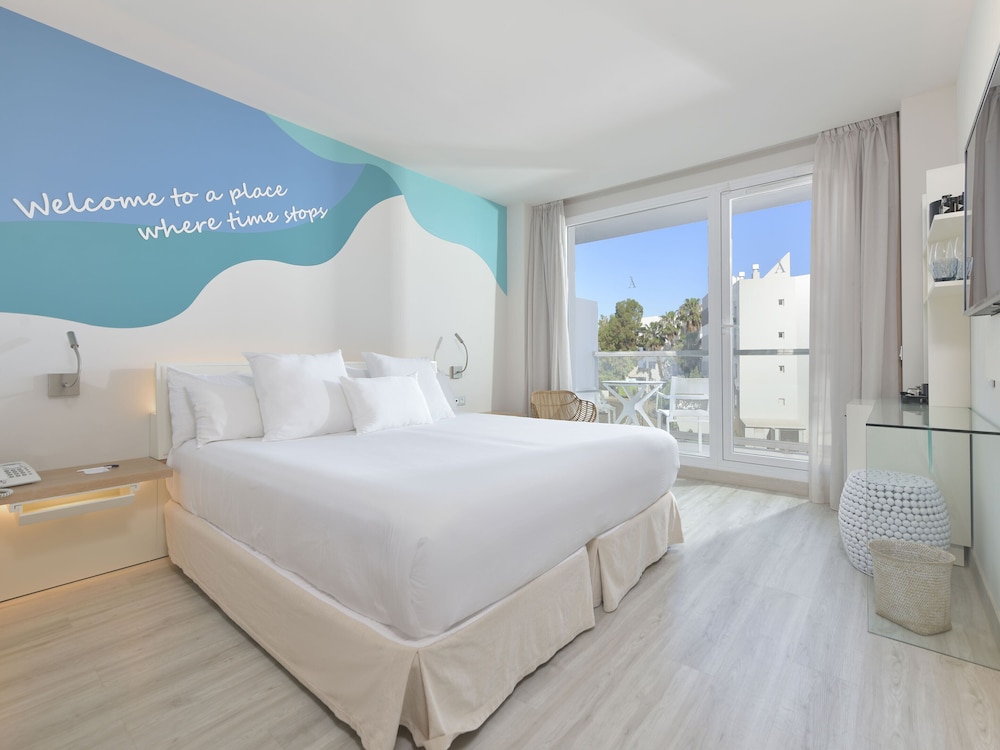 Amàre Beach Hotel Ibiza - Adults Recommended — Hotel rooms in San Antonio, Balearic Islands