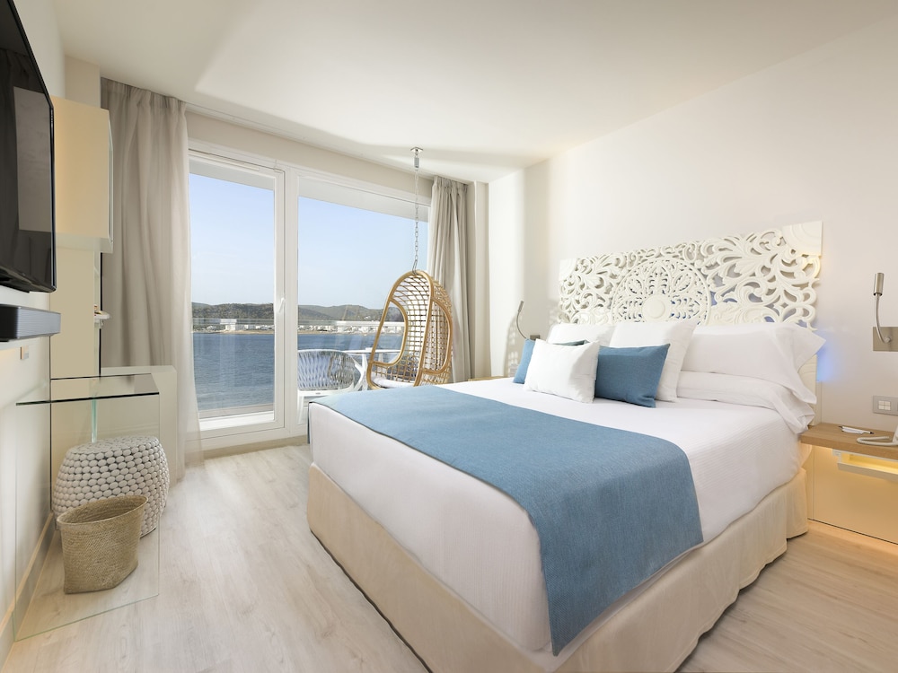 Amàre Beach Hotel Ibiza - Adults Recommended — Hotel rooms in San Antonio, Balearic Islands