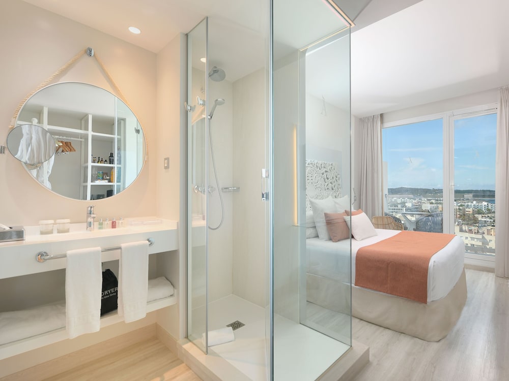 Amàre Beach Hotel Ibiza - Adults Recommended — Hotel rooms in San Antonio, Balearic Islands