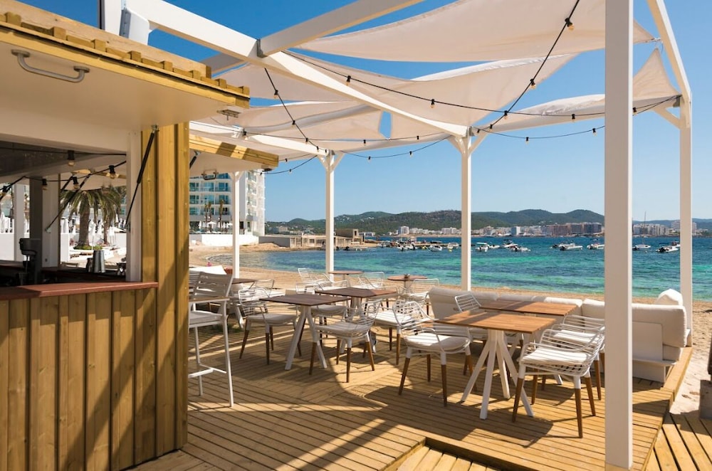Amàre Beach Hotel Ibiza - Adults Recommended — Restaurant & bars in San Antonio, Balearic Islands