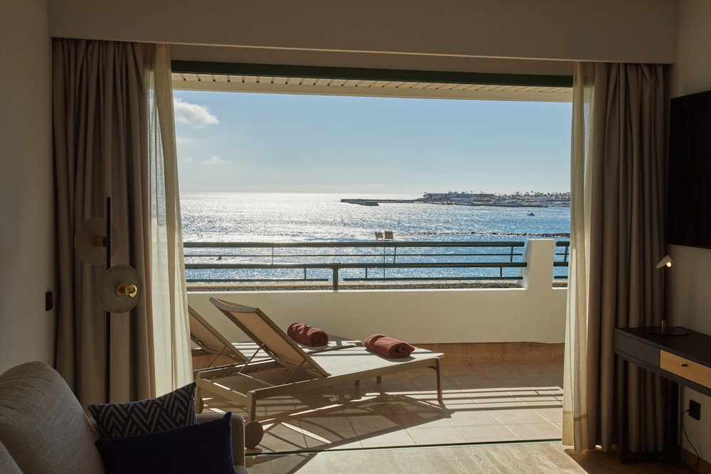 Grand Hyatt Lanzarote Playa Dorada Resort — Hotel rooms in Playa Blanca, Canary Islands