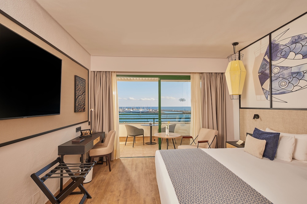 Grand Hyatt Lanzarote Playa Dorada Resort — Hotel rooms in Playa Blanca, Canary Islands