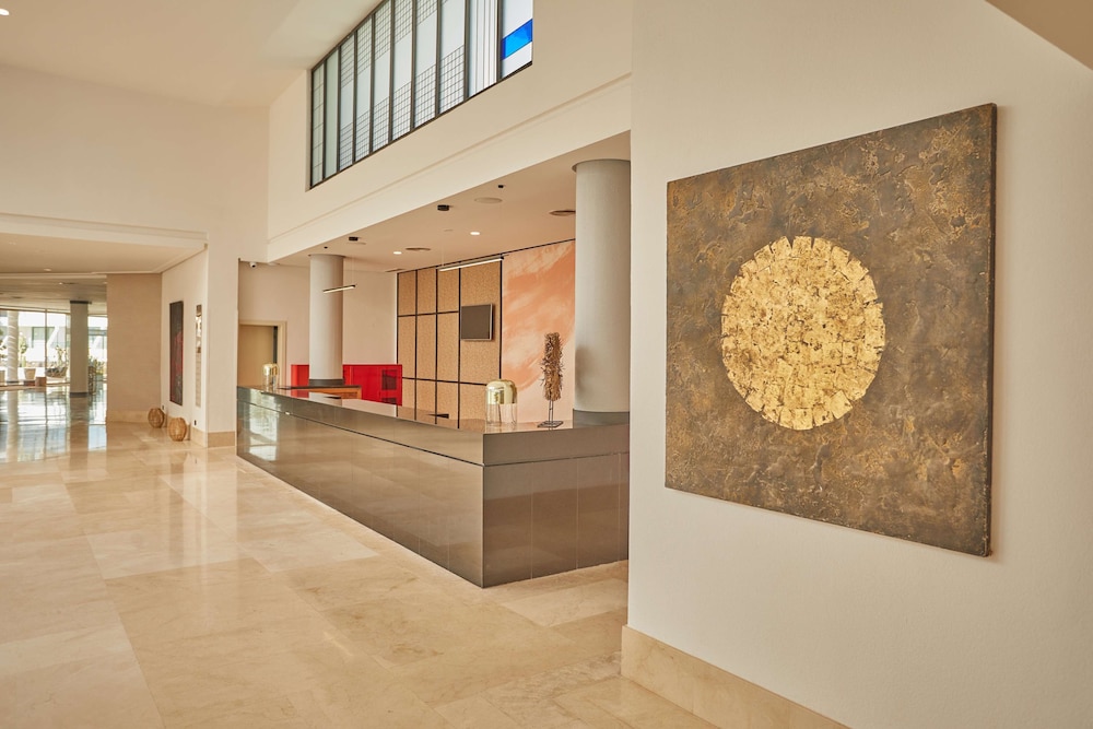 Grand Hyatt Lanzarote Playa Dorada Resort — Hotel building in Playa Blanca, Canary Islands