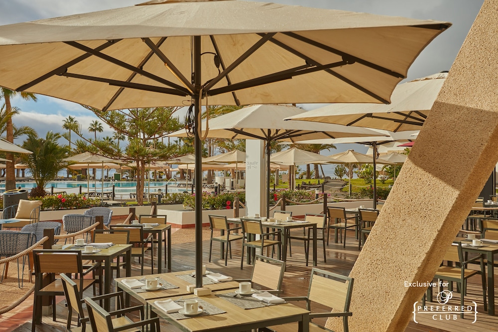 Grand Hyatt Lanzarote Playa Dorada Resort — Restaurant & bars in Playa Blanca, Canary Islands