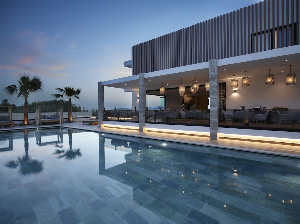 Lango Design Hotel & Spa - Adults Only — Swimming pool in Kos Town, South Aegean