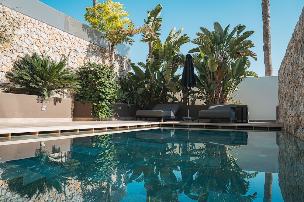 Lango Design Hotel & Spa - Adults Only — Swimming pool in Kos Town, South Aegean