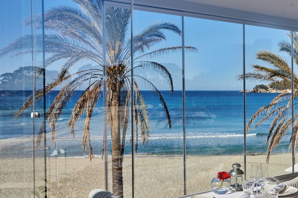 Secrets Mallorca Villamil Resort & Spa -Adults Only - Hyatt Inclusive Collection — Beach in Peguera, Balearic Islands