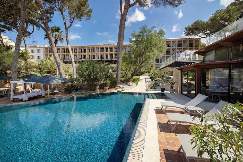 Secrets Mallorca Villamil Resort & Spa -Adults Only - Hyatt Inclusive Collection — Swimming pool in Peguera, Balearic Islands