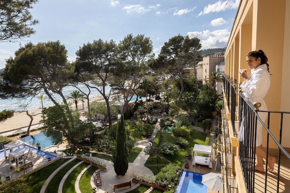 Secrets Mallorca Villamil Resort & Spa -Adults Only - Hyatt Inclusive Collection — Hotel building in Peguera, Balearic Islands